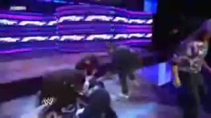Пиро инцидента с Jeff Hardy 