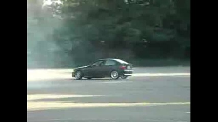 Bmw E36 Compact Burnout.