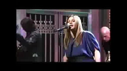 Kelly Clarkson - I Do Not Hook Up (live on Snl)