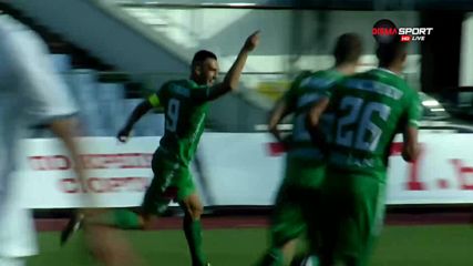 Камбуров отново неотразим, вкара на “белите“