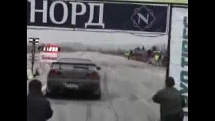 Nissan Skyline R34 Gt - R vs. Porsche 911 Turbo Drag [bg]