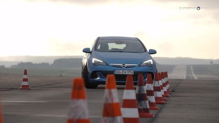 2013 Opel Astra Opc - Breaking Test