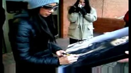 Nicole Scherzinger Pussycat Dolls signing my painting