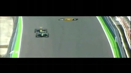Инцидента със Mark Webber на трасето на Валенсия ! 