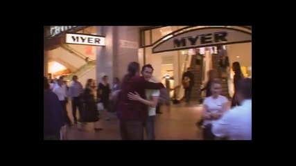 Free Hugs Campaign - Official Page 
