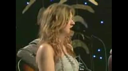 Kelly Clarkson - Breakaway - Live On Vh1