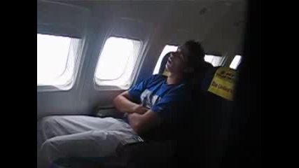 Cristiano Ronaldo е заспал в самолета преди мач !