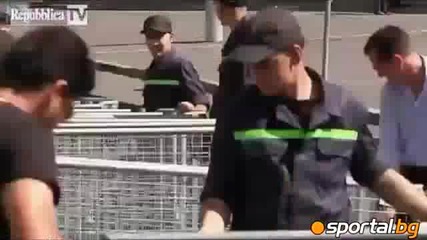 Hов гол протест на Фемен насред Киев ( Видео 18+ )