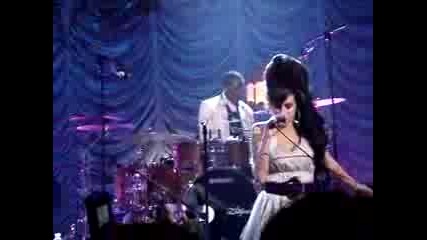 Amy Winehouse Live Shepherds Bush 2