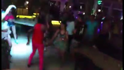 La Cubanita En El Mar