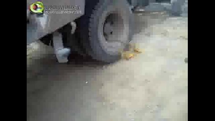 Как се стартира камион в Индия