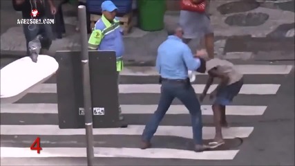 Нагли крадци на улица в Рио де Жанейро