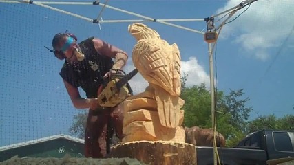 Орел от дърво - Униkaлнa дърворезба с моторна резачка