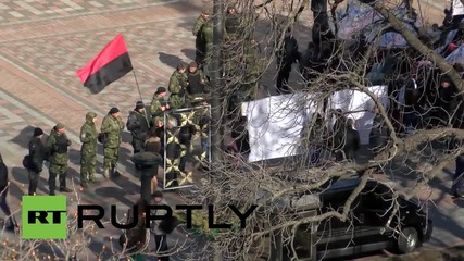 Ukraine: Right Sector rally for third day in front of Verkhovna Rada
