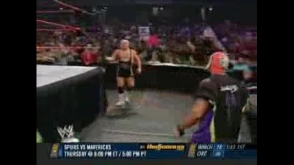 Wwe - Triple H vs Umaga ( Lumberjack Match ) 