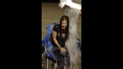 Cassadee Pope Als Ice Bucket Challenge