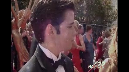 Nathan Kress is like a circus