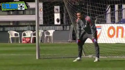 strahoten gol na Robin van Persi mla4i! 