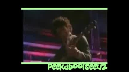One of my Favorite Joe Jonas moments. Ever. - D