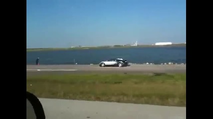 Bugatti Veyron Crashed into Lake Actual Crash Footage 