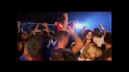 Ludnica Na Mesecini Guca Stadion Trubaci Elvis Ajdinovic & Gypsy Groovz _ film Fiestamania!