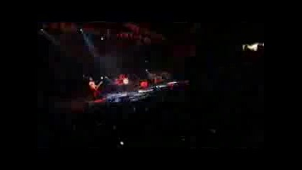 Paramore - Let The Flames Begin [wal - Mart Soundcheck]