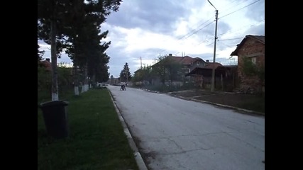 Чико на задна (бръшляница )