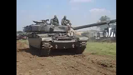 Tank vs. Rover Metro