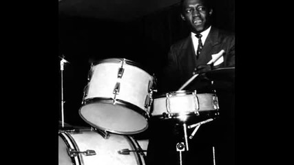 Cannonball Adderley feat. Miles Davis - Autumn Leaves