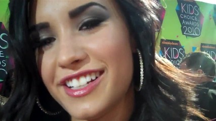 Youtube - Demi Lovato at the 2010 Nickelodeon Kids Choice Awards 