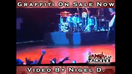 Chris Brown & Juelz Santana Perform Back To The Crib 