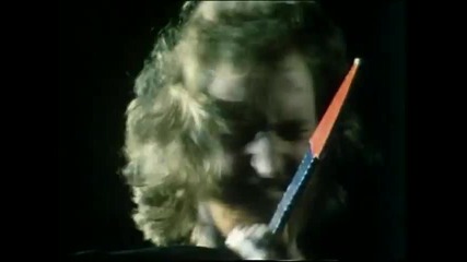 Judas Priest - Living After Midnight