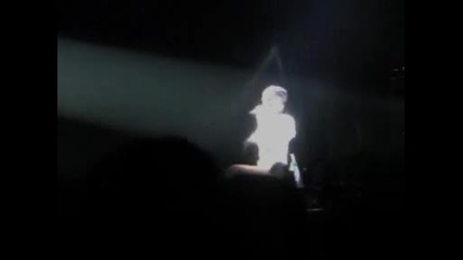 Rihanna - Take a bow (live in Zurich; Last Girl On Earth Tour) 