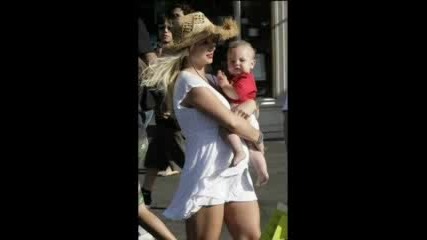 Britney Spears И Детенцето Й