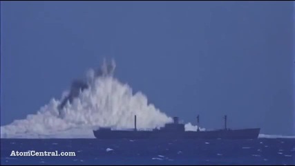 Експлозия на атомна бомба в океана