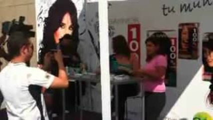 Dulce Maria en la firma de garnier 16 10 2010 