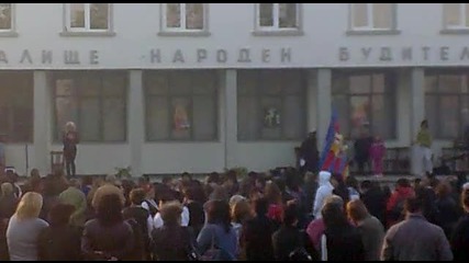 Валя пее на Сбор у Гара Орешец