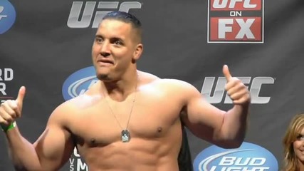 Ufc on Fx Barry vs Morecraft Weigh-in Highlight