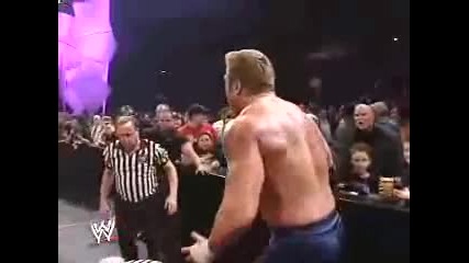Chris Jericho удря Stacy keibler с стол (360p) 