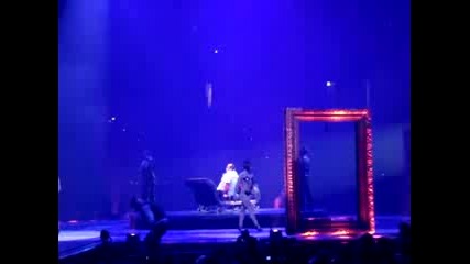 Britney Spears - Breathe On Me Live