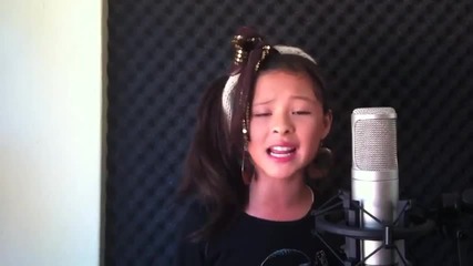 12 годишната Жасмин Кларк изпълнява прекрасно песента на Уитни Хюстън - "how Will I Know"