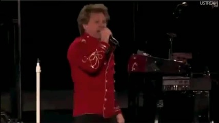 Bon Jovi - Intro Raise Your Hands (live From Lisbon 2011)