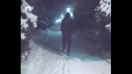 Виктор Цой(наэад в времето)