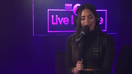 Demi Lovato - Sorry Not Sorry (live Lounge)