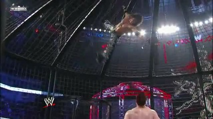 Топ 10 Най-болезнени момента в Elimination Chamber