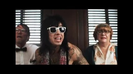 Falling In Reverse - I'm Not A Vampire