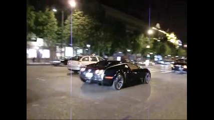 Bugatti Veyron Sang Noir driving in Paris 
