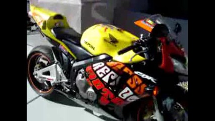 Адската Honda A ? Ма Все Пак Е На Rossi