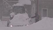 Дебел сняг натрупа на места в Хърватия