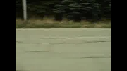 Bmw e30 318 vs bmw e36 320 nice - Vbox7 